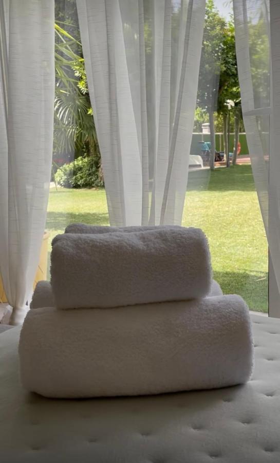 Julia'S Garden Apartment Cuarte de Huerva Bagian luar foto