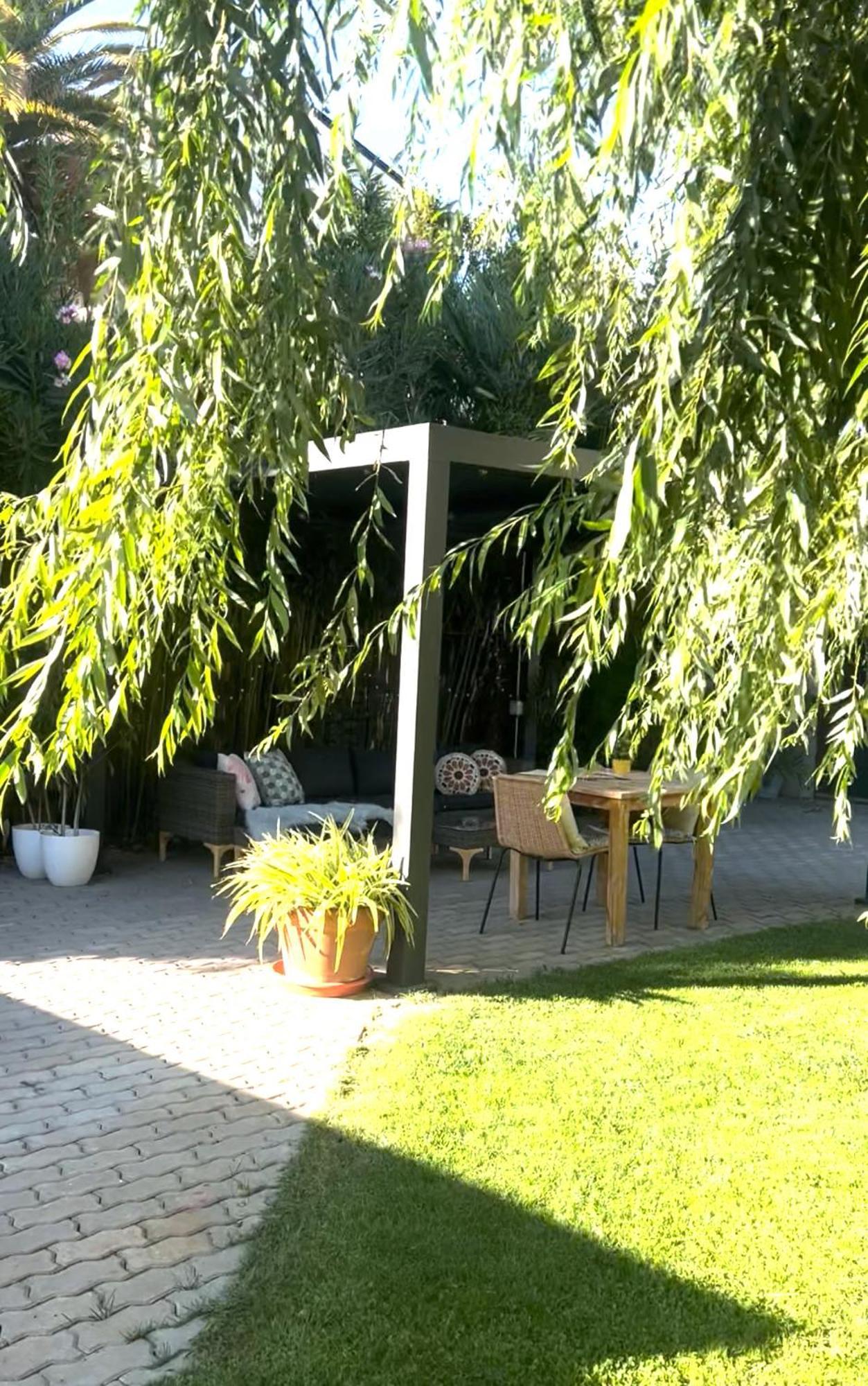 Julia'S Garden Apartment Cuarte de Huerva Bagian luar foto